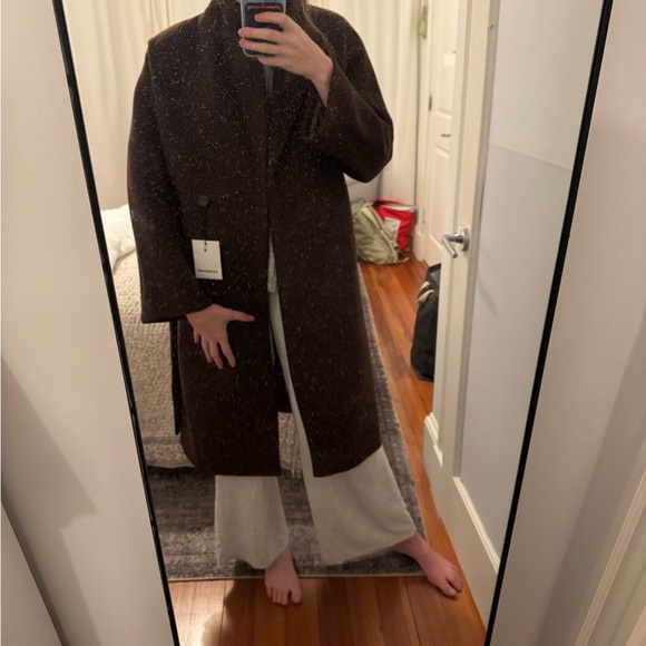 SISTERHOOD Mabe Coat - Picture 9 of 9